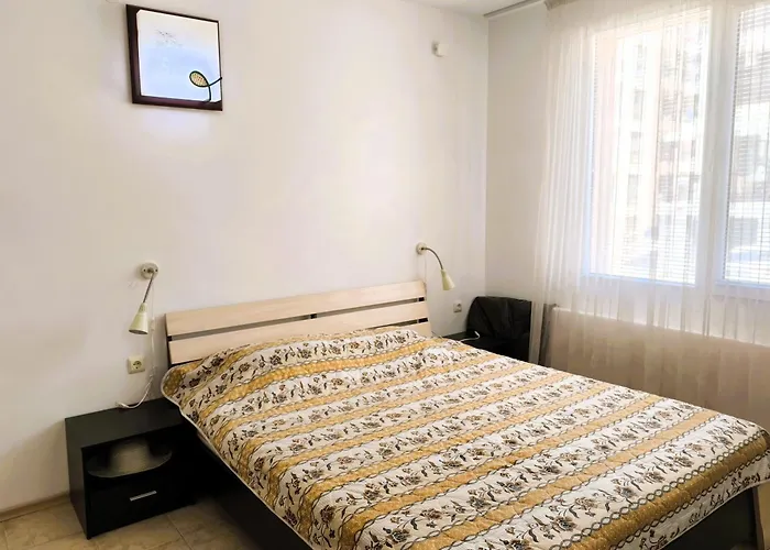 Apartment Dom-el Real 4 -