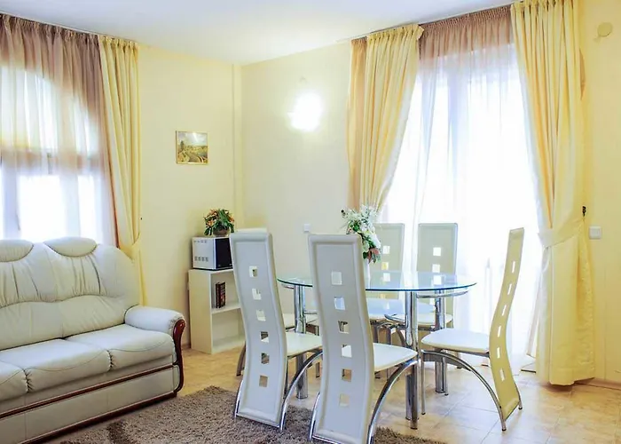 Dom-el Real 4 - Apartment *