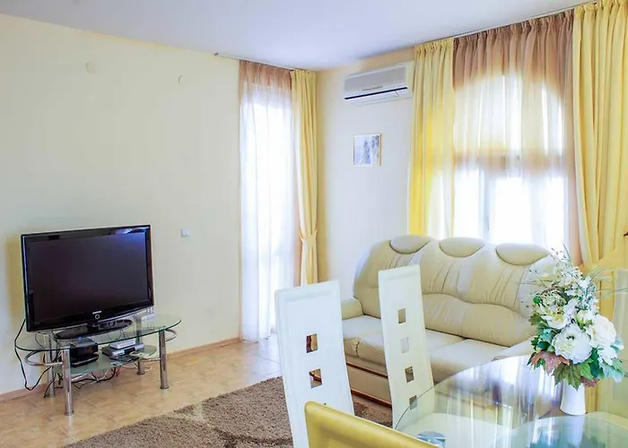 Dom-el Real 4 - Apartment