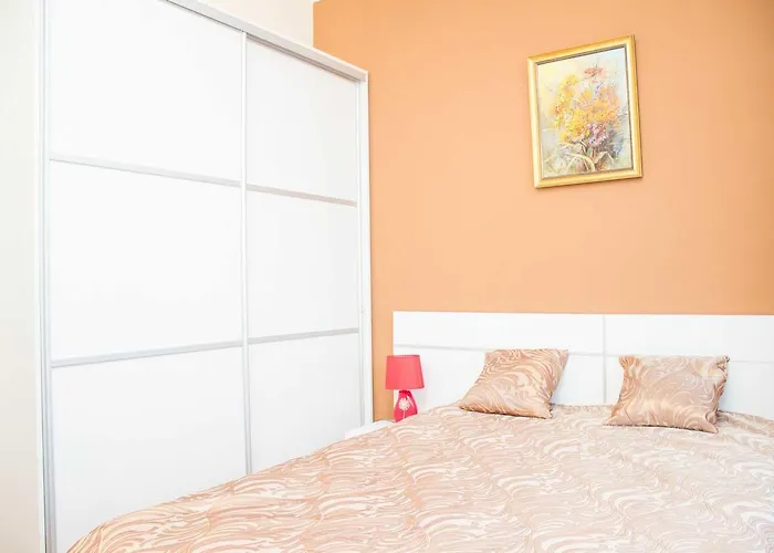 Dom-el Real 4 - Apartment *