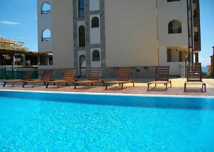 Dom-el Real 4 - Apartment *