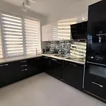 Apartment Dom-el Real 4 -