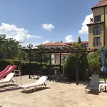 Apartment Dom-el Real 4 -