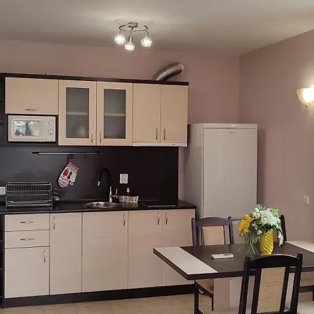 Dom-el Real 4 - Apartment *