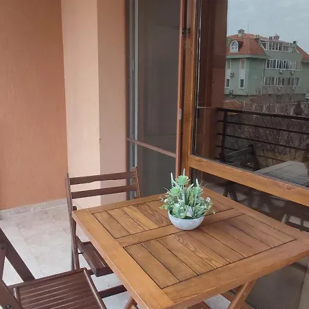 Dom-el Real 4 - Apartment *