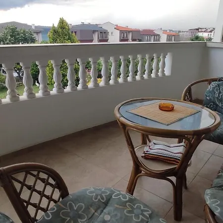Apartment Dom-el Real 4 -