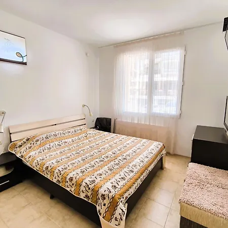 Apartmán Dom-el Real 4 -
