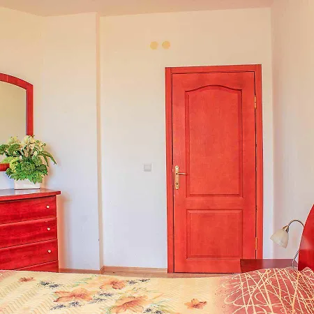 Apartment Dom-el Real 4 -