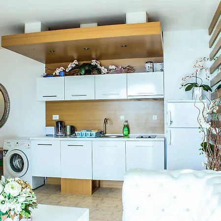 Dom-el Real 4 - Apartment